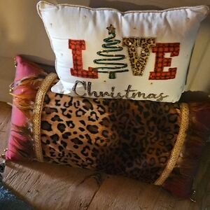 Festive Christmas Holiday Pillow Set - White and Red